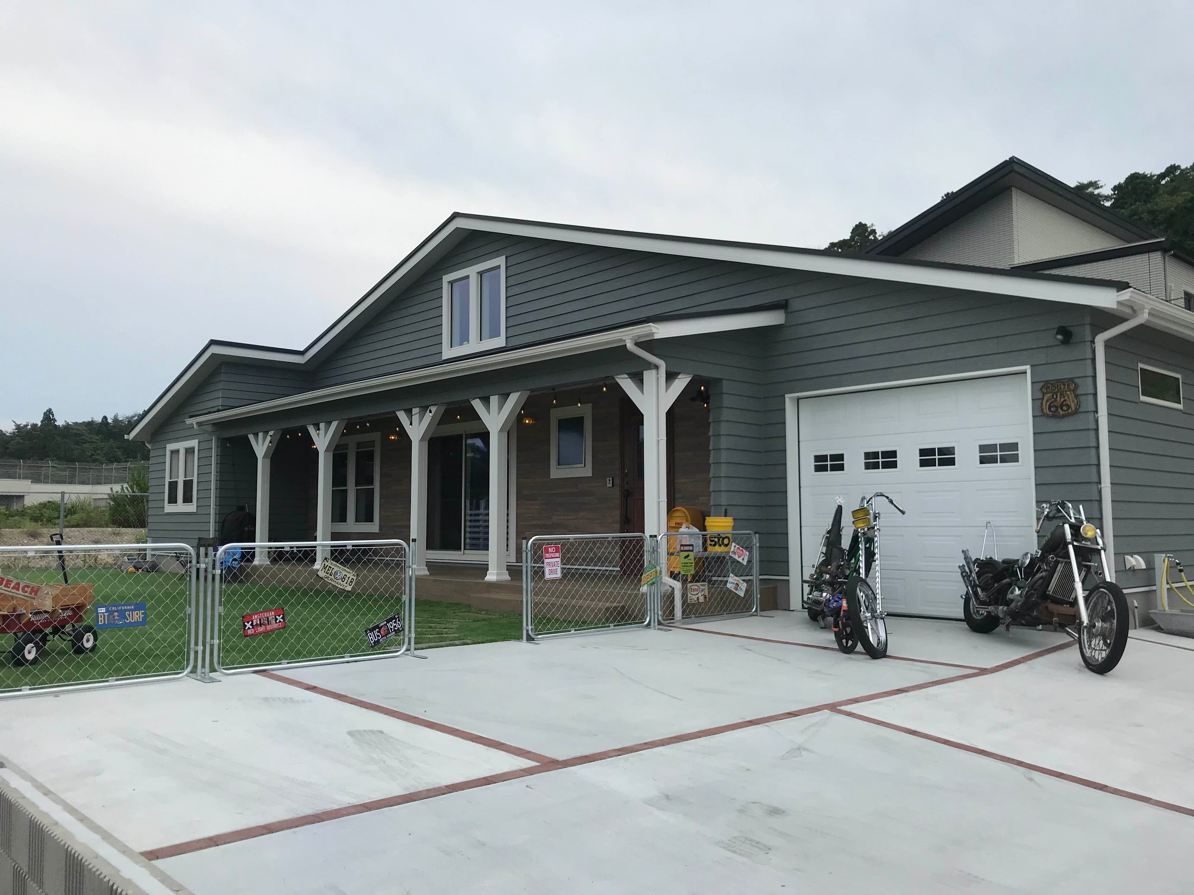 外観デザイン部門　最優秀賞　 「趣味が光るアメリカンガレージハウス」 （受賞店 ： ＧＬホームいわき店）