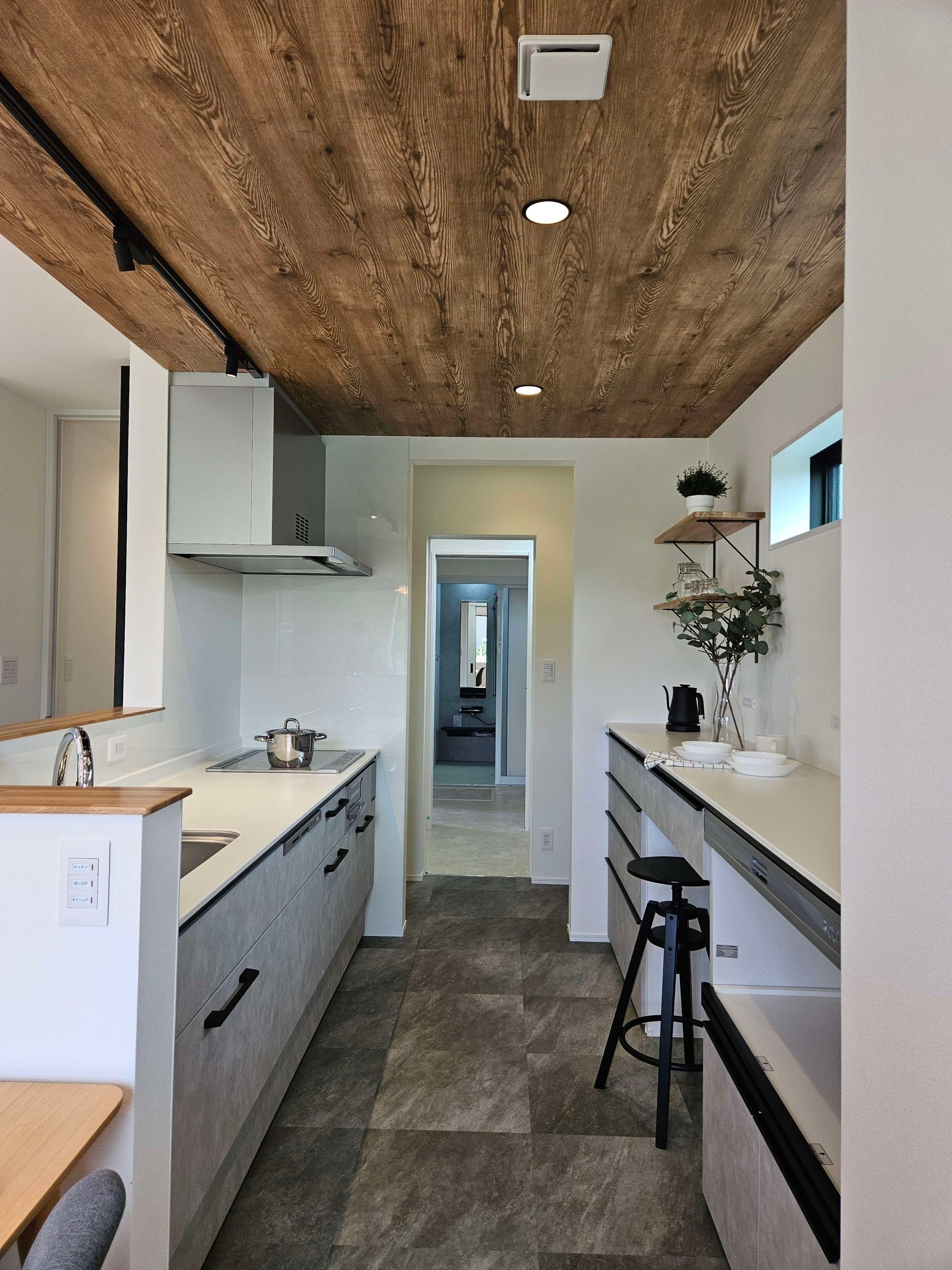 水回りが一直線に並んだ人気の家事動線