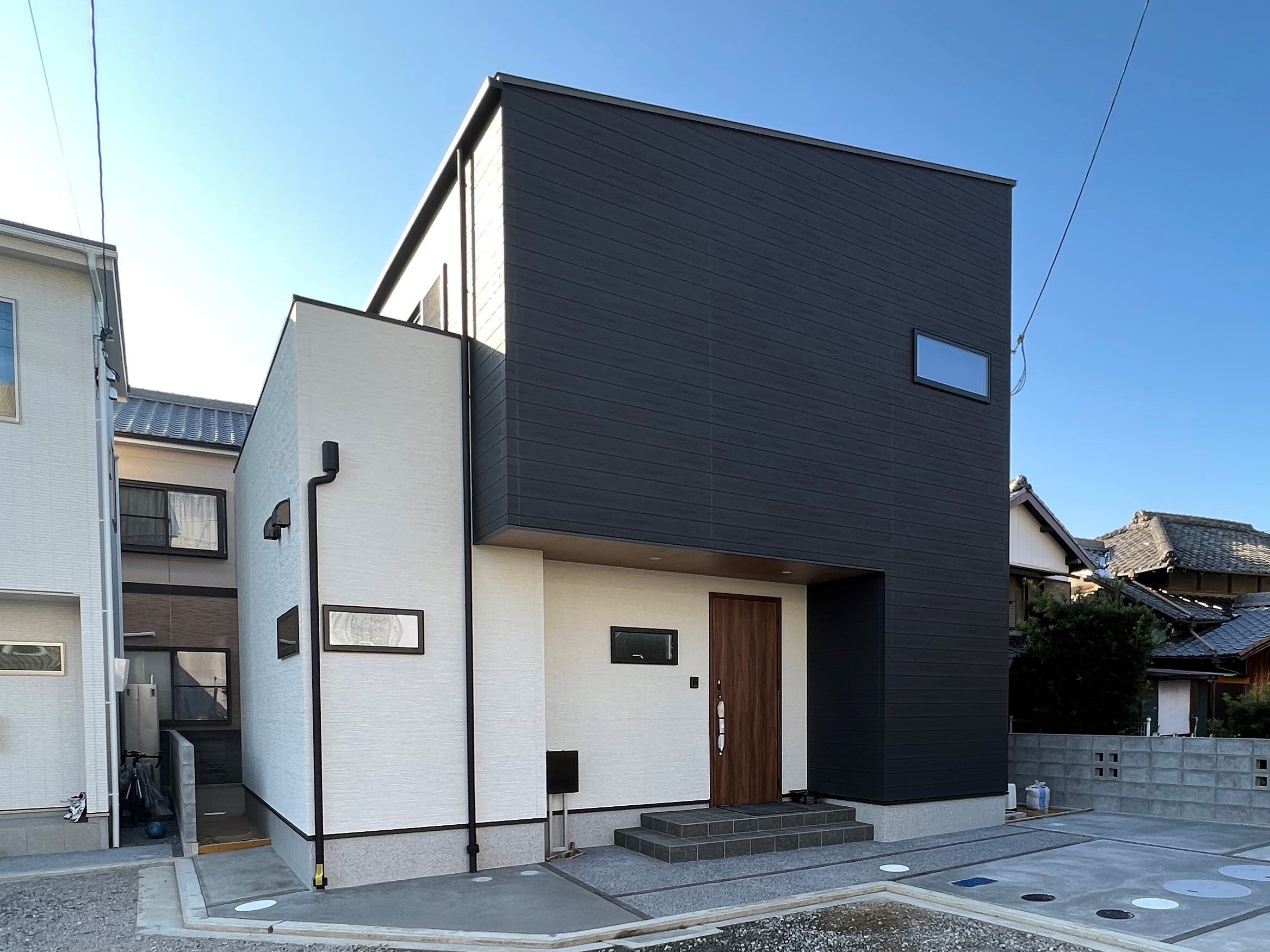 フィアスホーム松山南店 期間限定モデル 外観