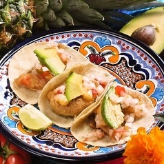 エビのフリット アボガト添え(3P) 1,210円