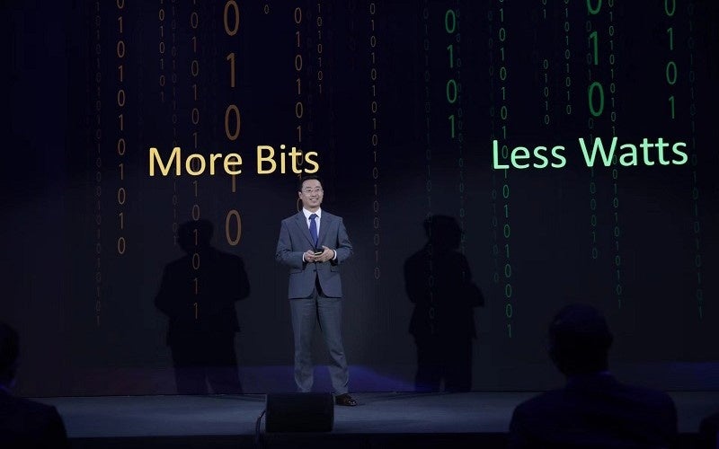  Day0フォーラムで講演する宋博士