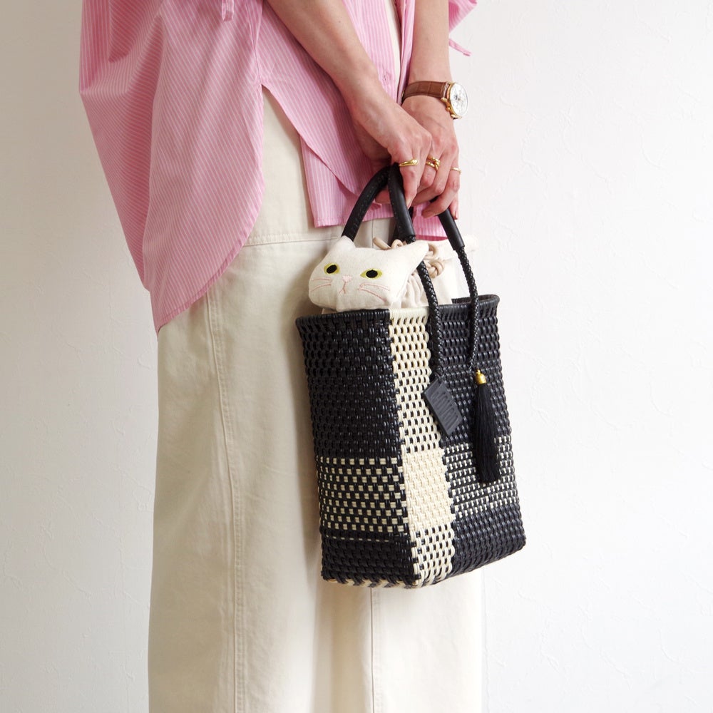 WOVEN】ネコ好きも納得！猫巾着付きメルカドバッグの特別セット