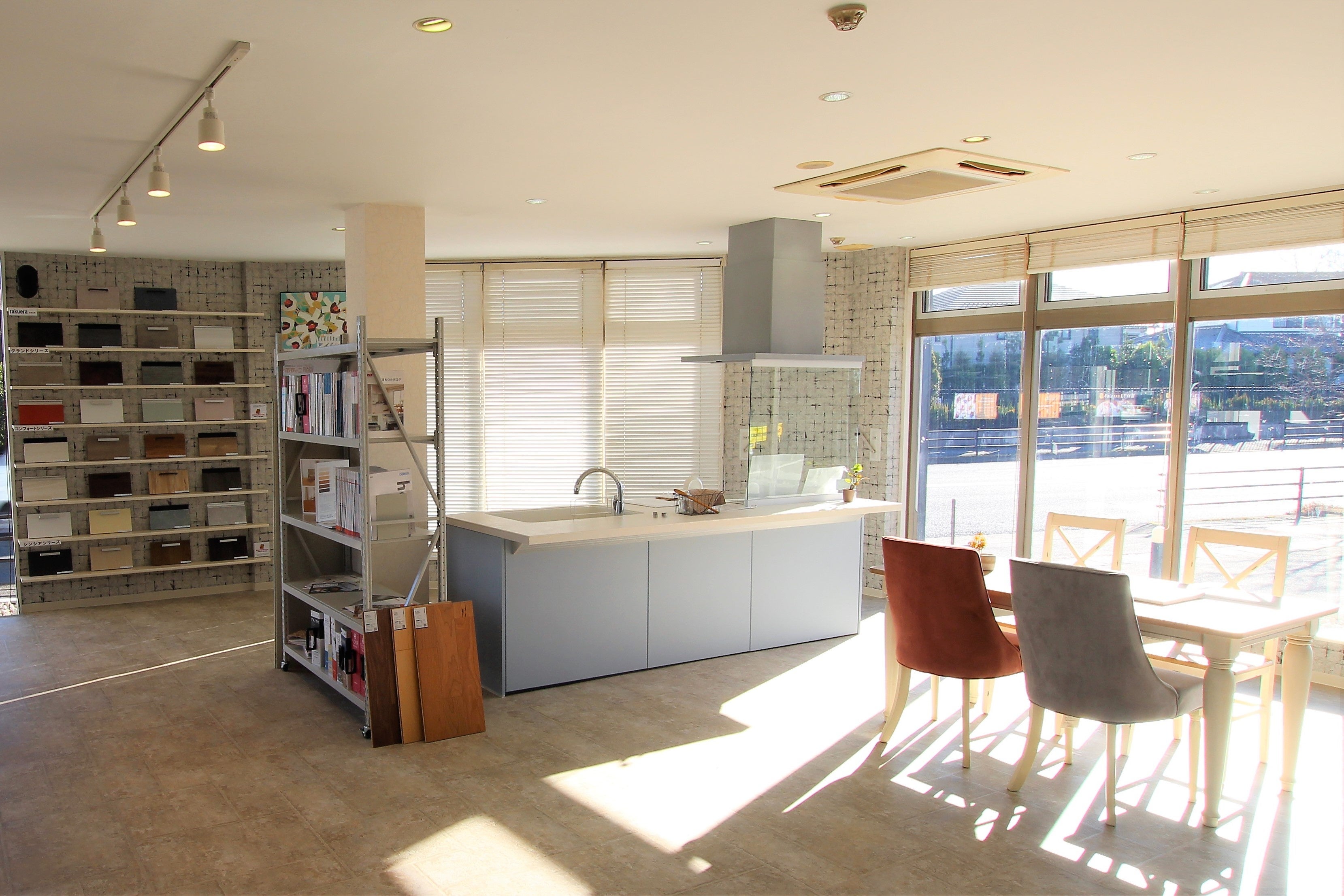 1Fレンタルスペース一例：システムキッチン