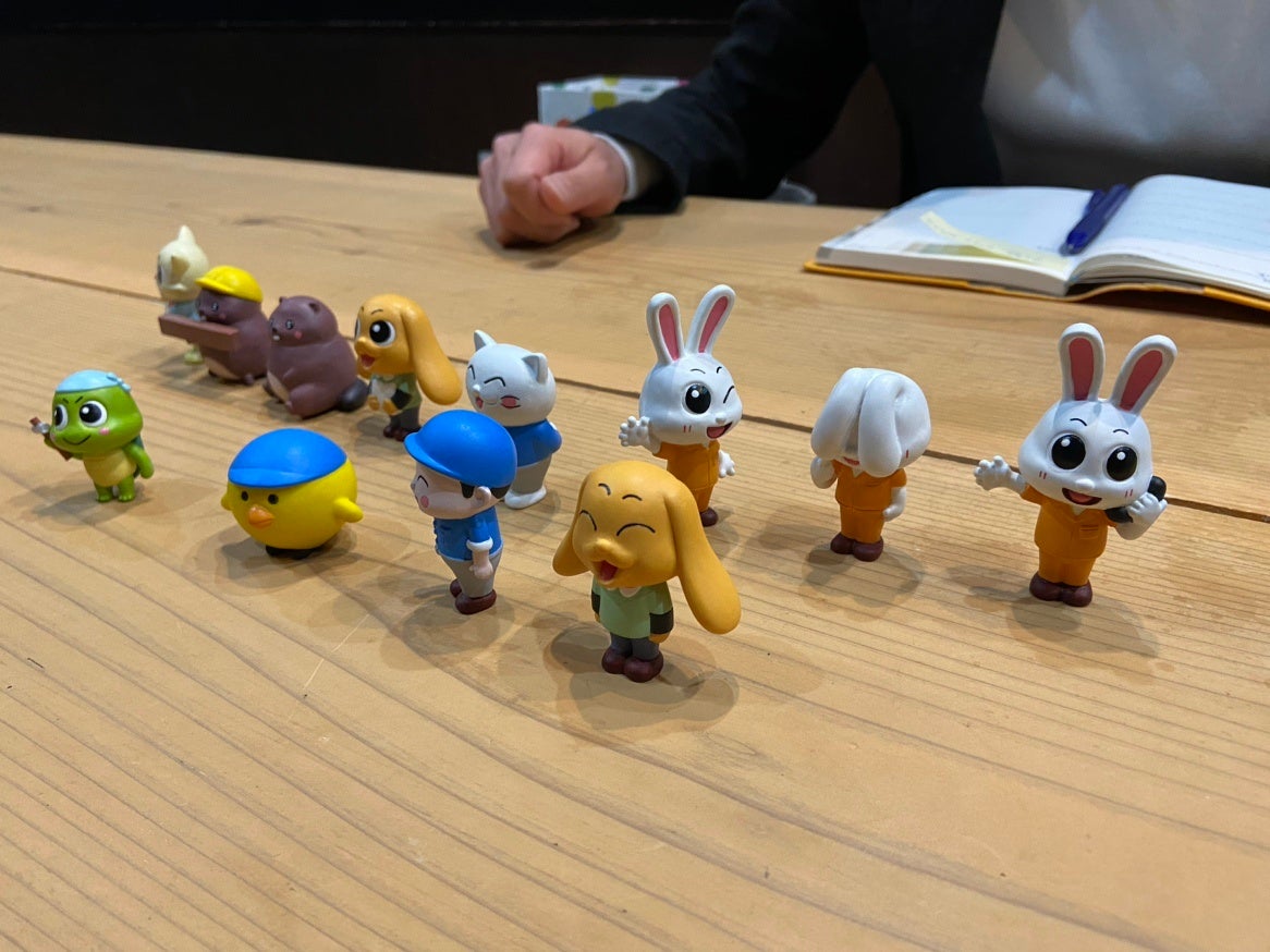 キーチェーンつきフィギア一例