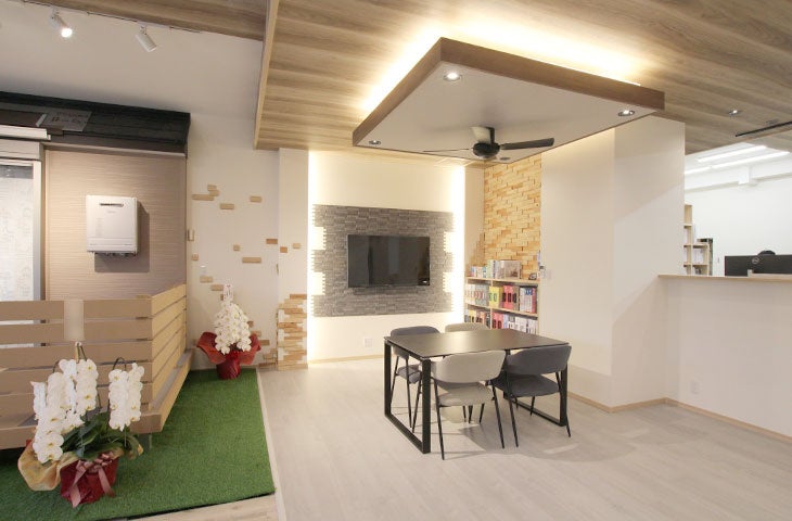 店内にはゆったりと過ごせるお打合せスペースもございます