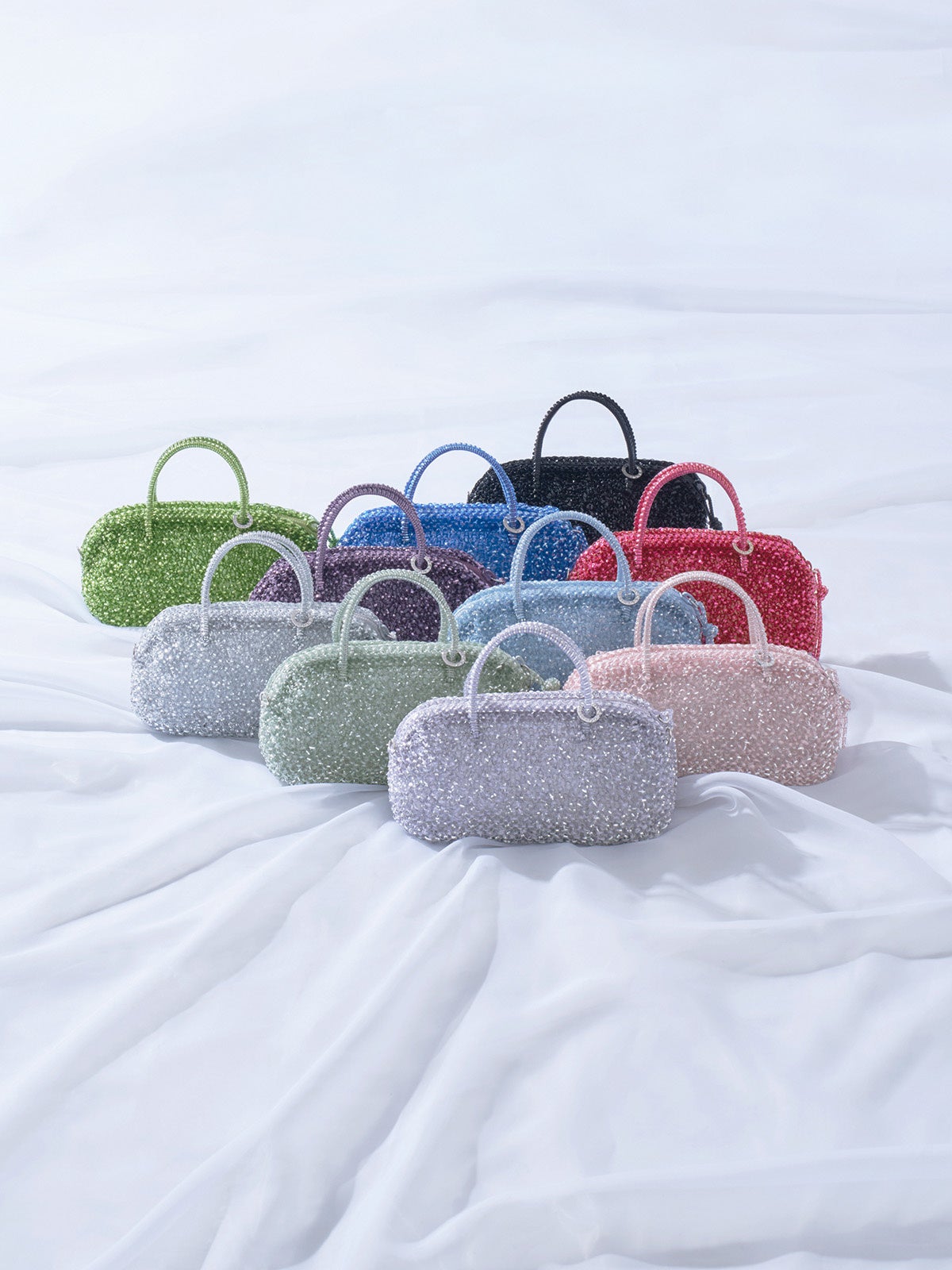 ANTEPRIMA/WIREBAG＞アーモンド菓子「コンフェッティ」から着想
