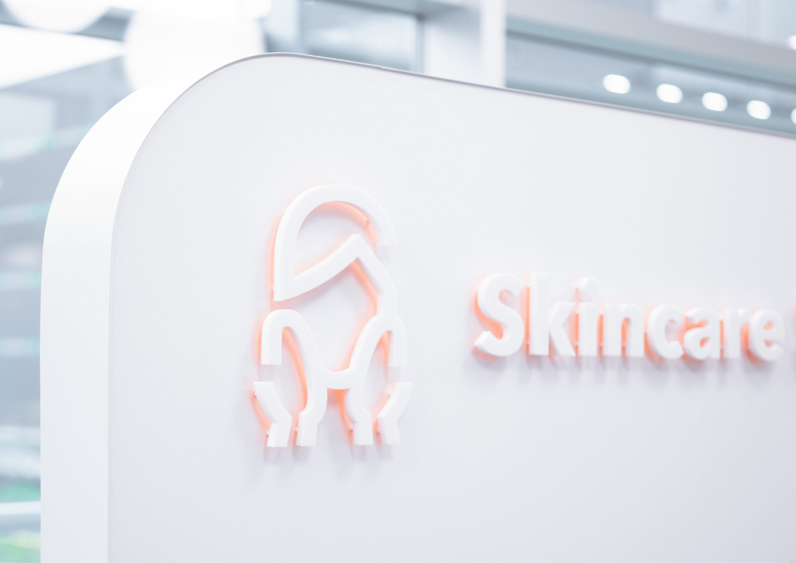 受賞作品「SHISEIDO BEAUTY SITE サイン計画」