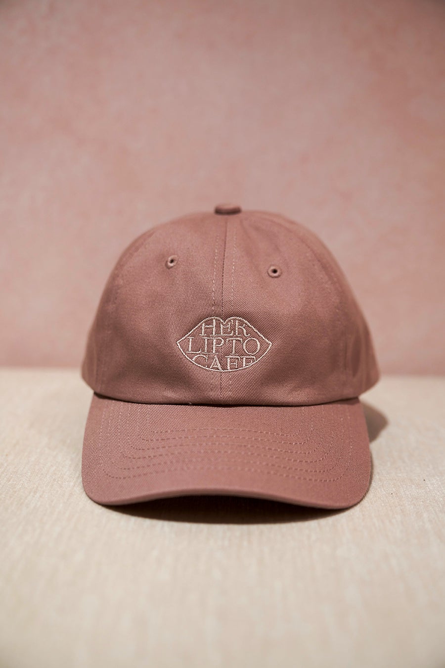 小嶋陽菜プロデュースの「Her lip to CAFE」とラグジュアリーホテル「W