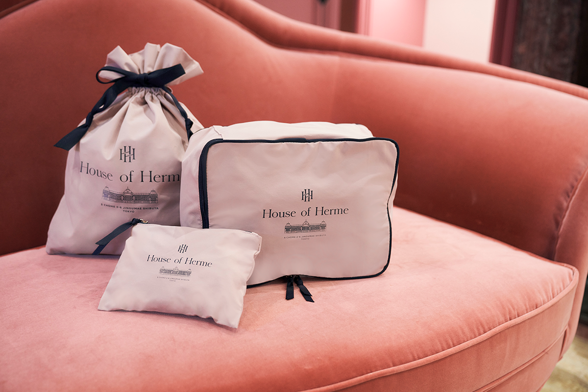 Herlipto 小嶋陽菜 トラベルポーチ 巾着 ハウスオブエルメ ポーチ Amazon.co.jp: Herlipto 小嶋陽菜 トラベルポーチ 巾着 ハウス