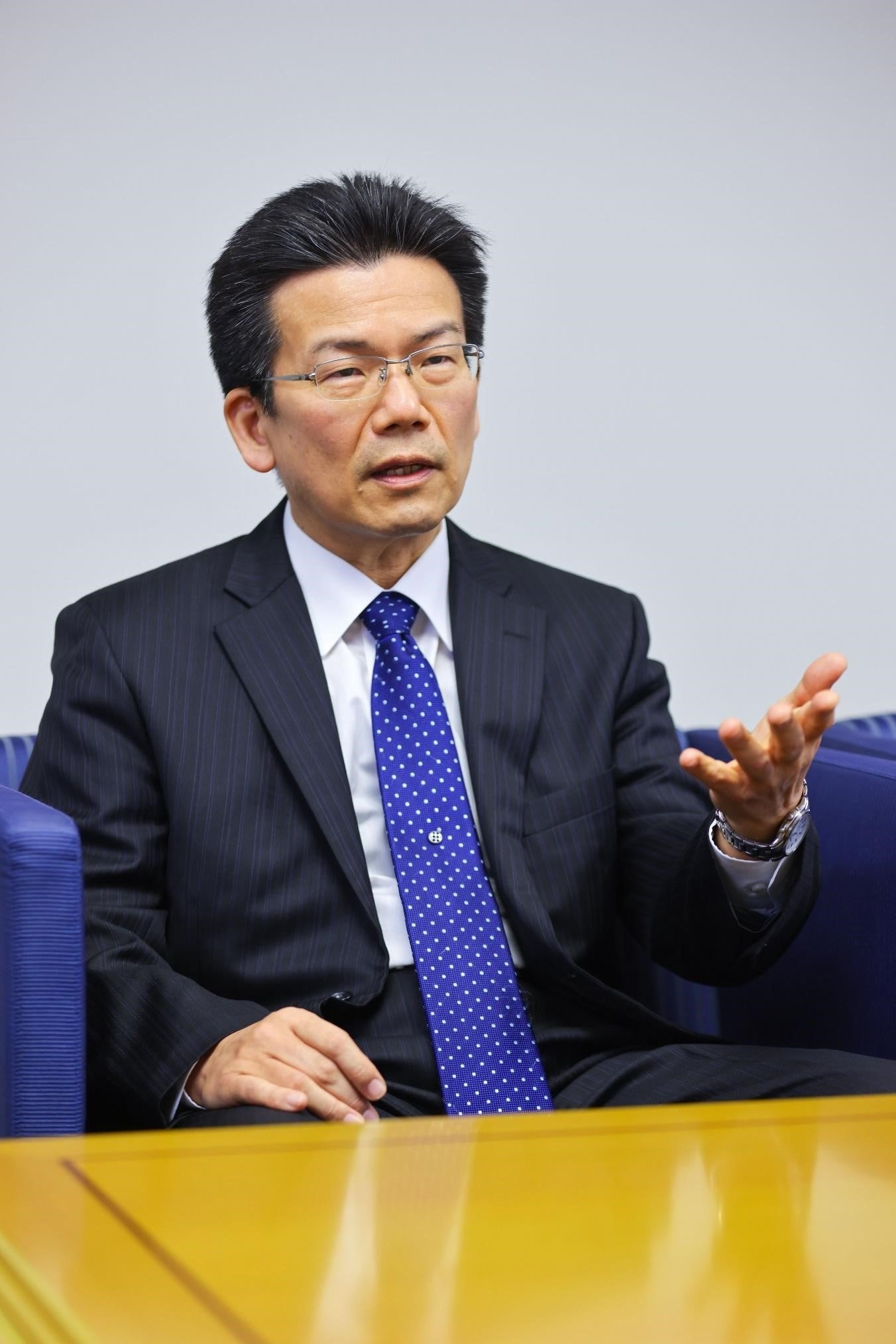 岩上　敦郎（いわかみ　あつお）副校長