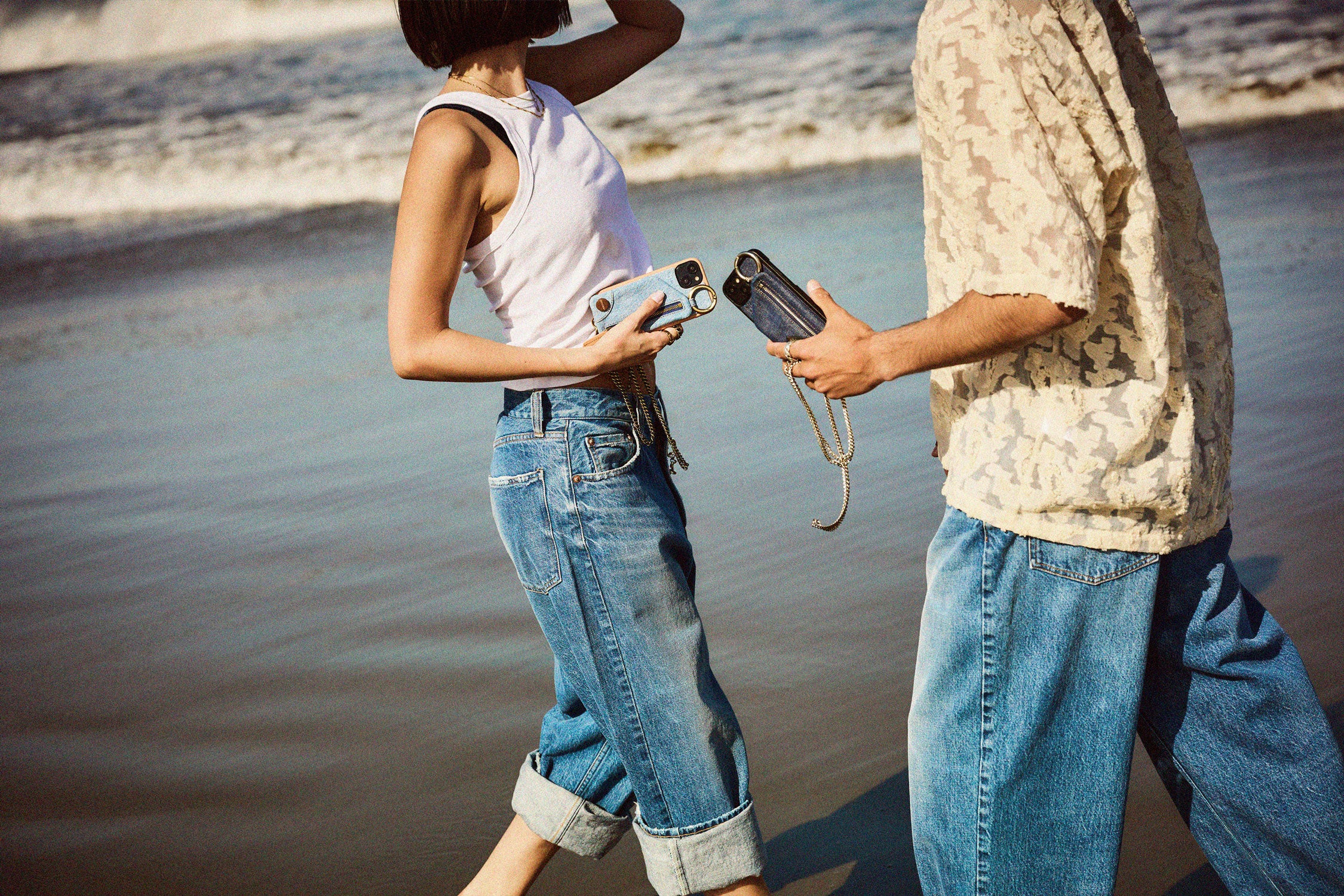 着用デニムはもちろんREDCARDのもの。