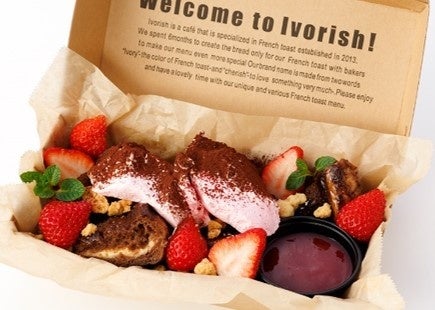 ToGo ストロベリーティラミス（クリームチーズサンド）1,134円（税込）