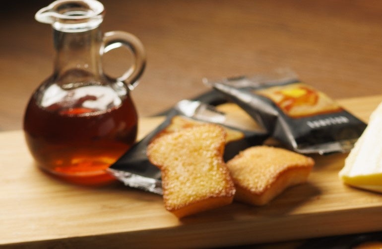 フレンチトーストフィナンシェ 6個入 972円（税込）／12個入 1,944円（税込）