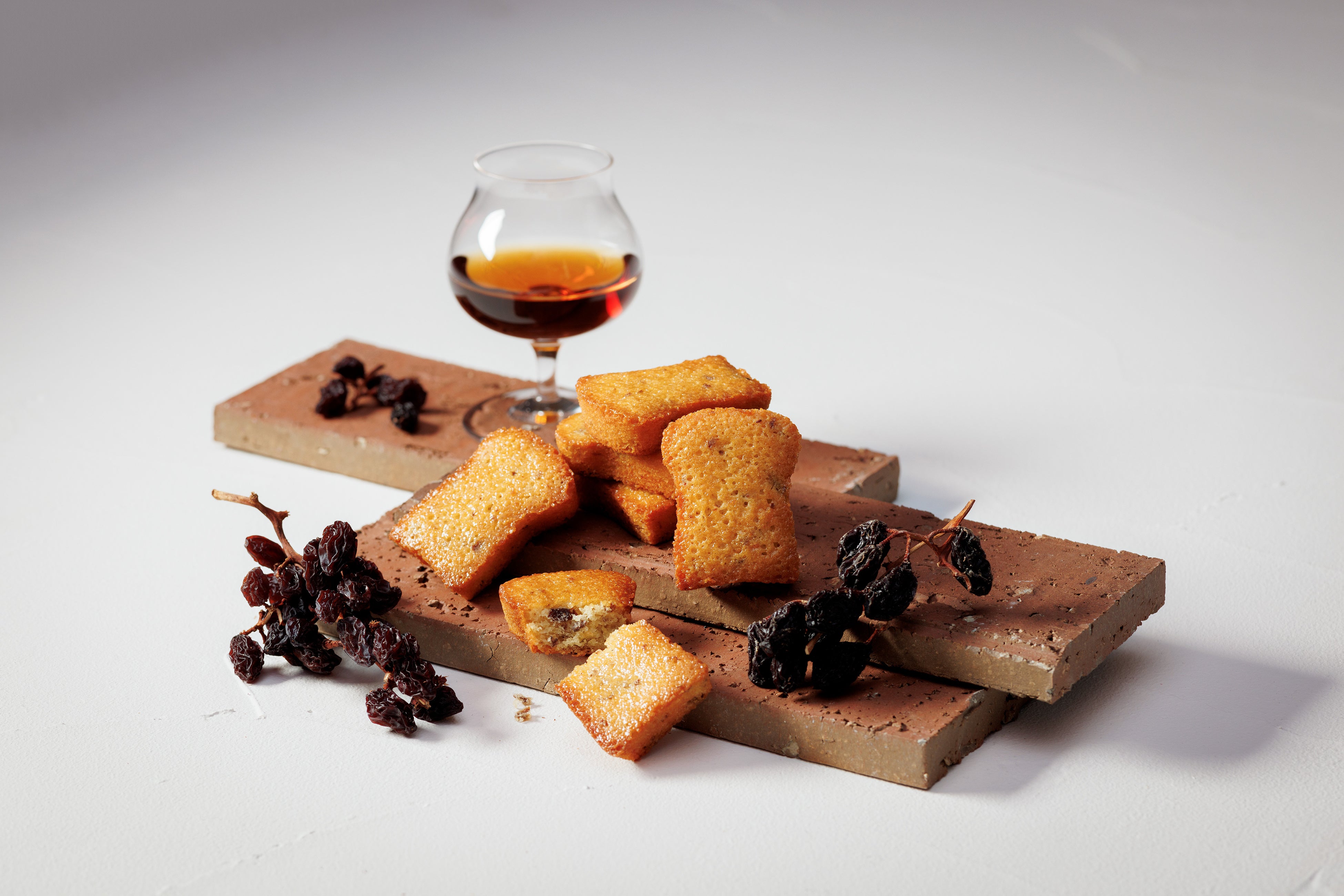 フレンチトーストフィナンシェ ラムレーズン【グランスタ東京丸の内坂限定】6個入 1,080円（税込）