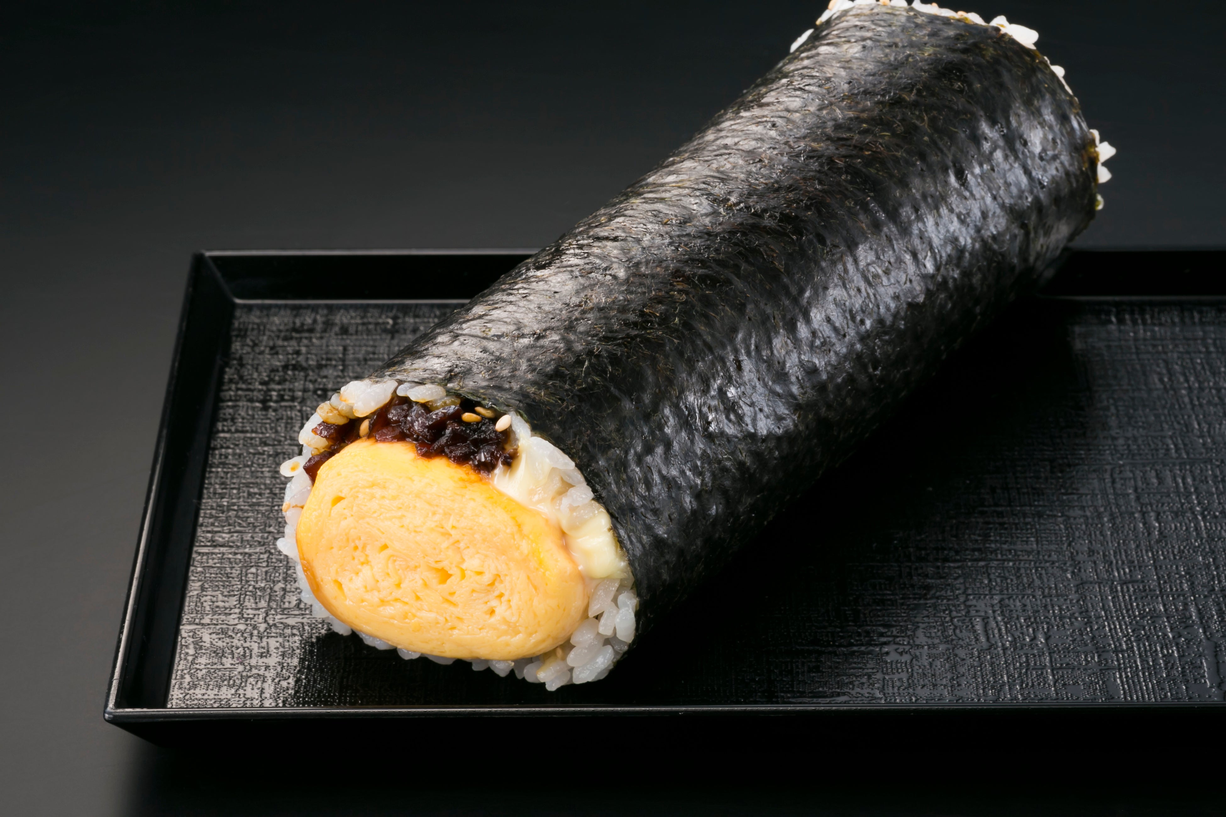 「大きな玉子の和風太巻き」ご予約販売特別本体価格４５０円（ハーフ２４０円）