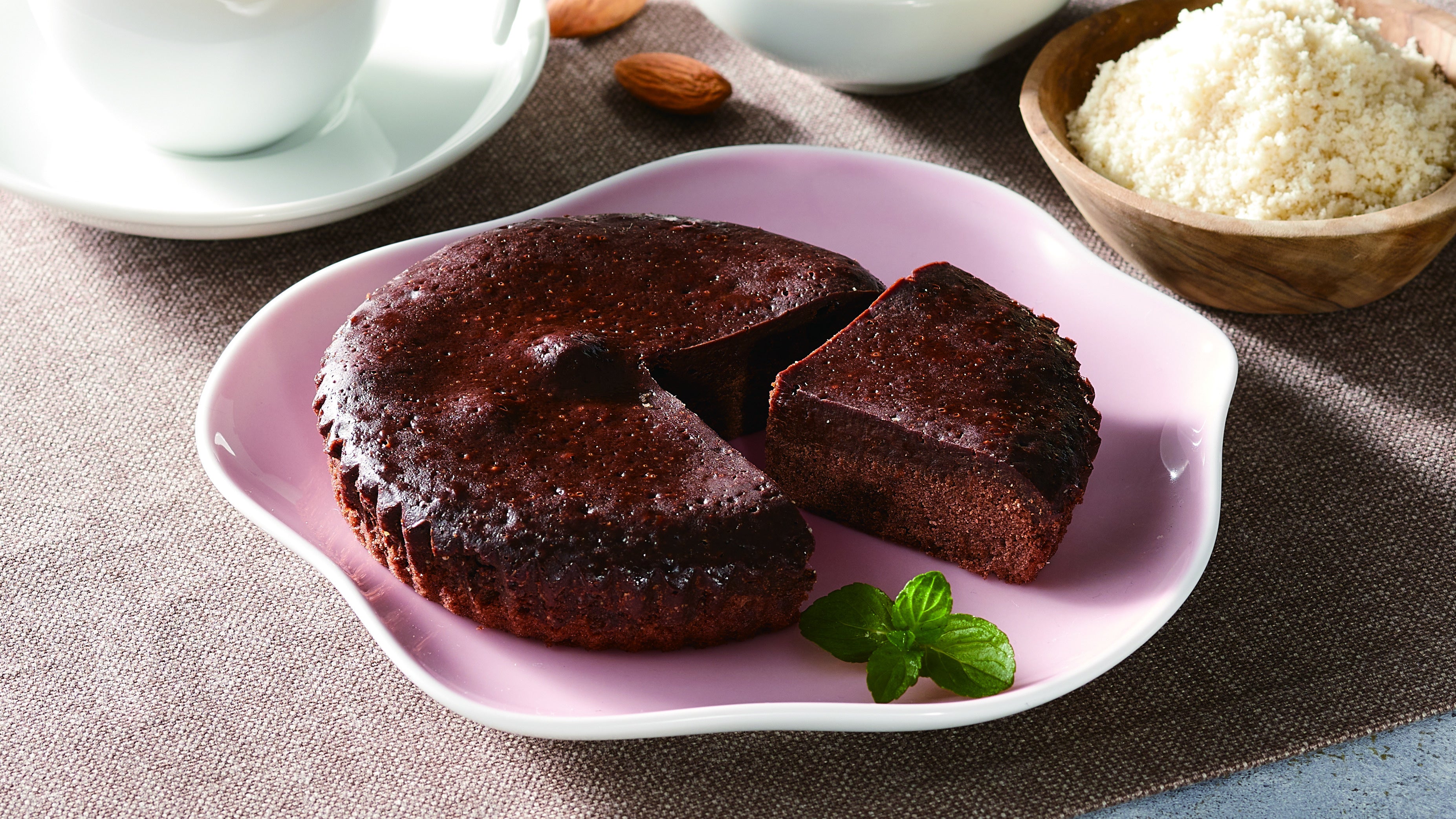 2層仕立ての濃厚ガトーショコラ