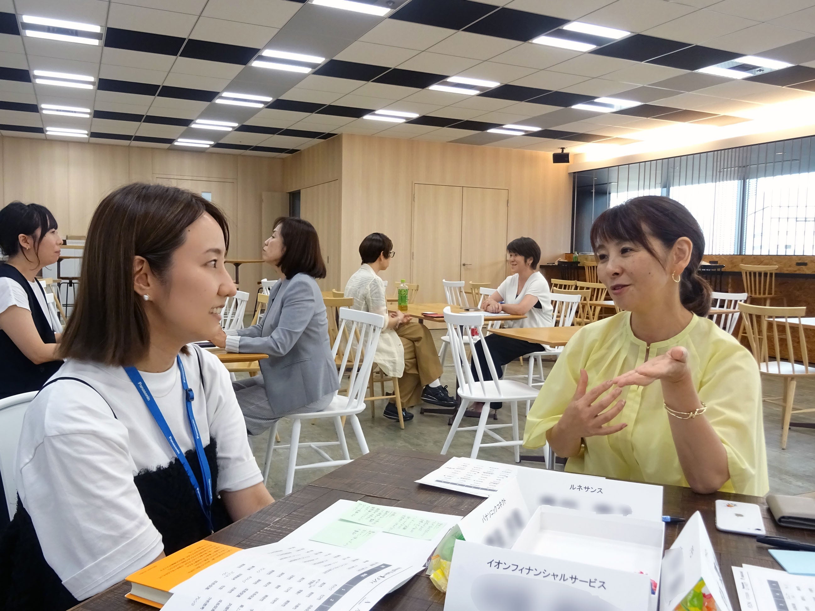 女性のキャリア開発支援のため、5社合同で「クロスメンタリング