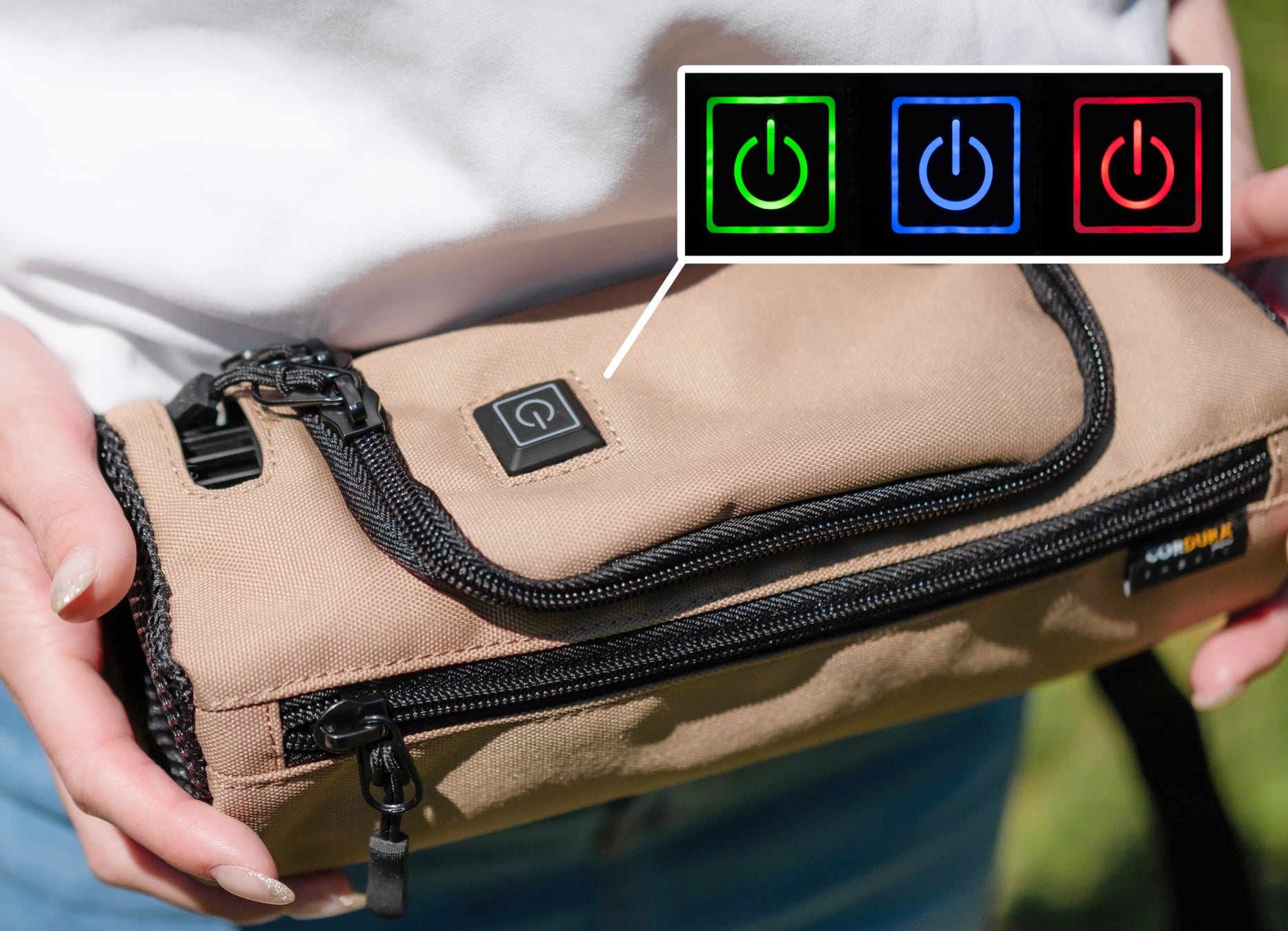 ボタン1つで簡単に風量調節可能。 暑さの悩みを解決。 さまざまなシーンでご活用いただけます。