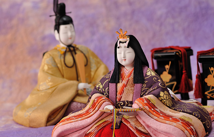 八重の衣お雛様参考作品】丸帯からの屏風と留袖からの豪華10人