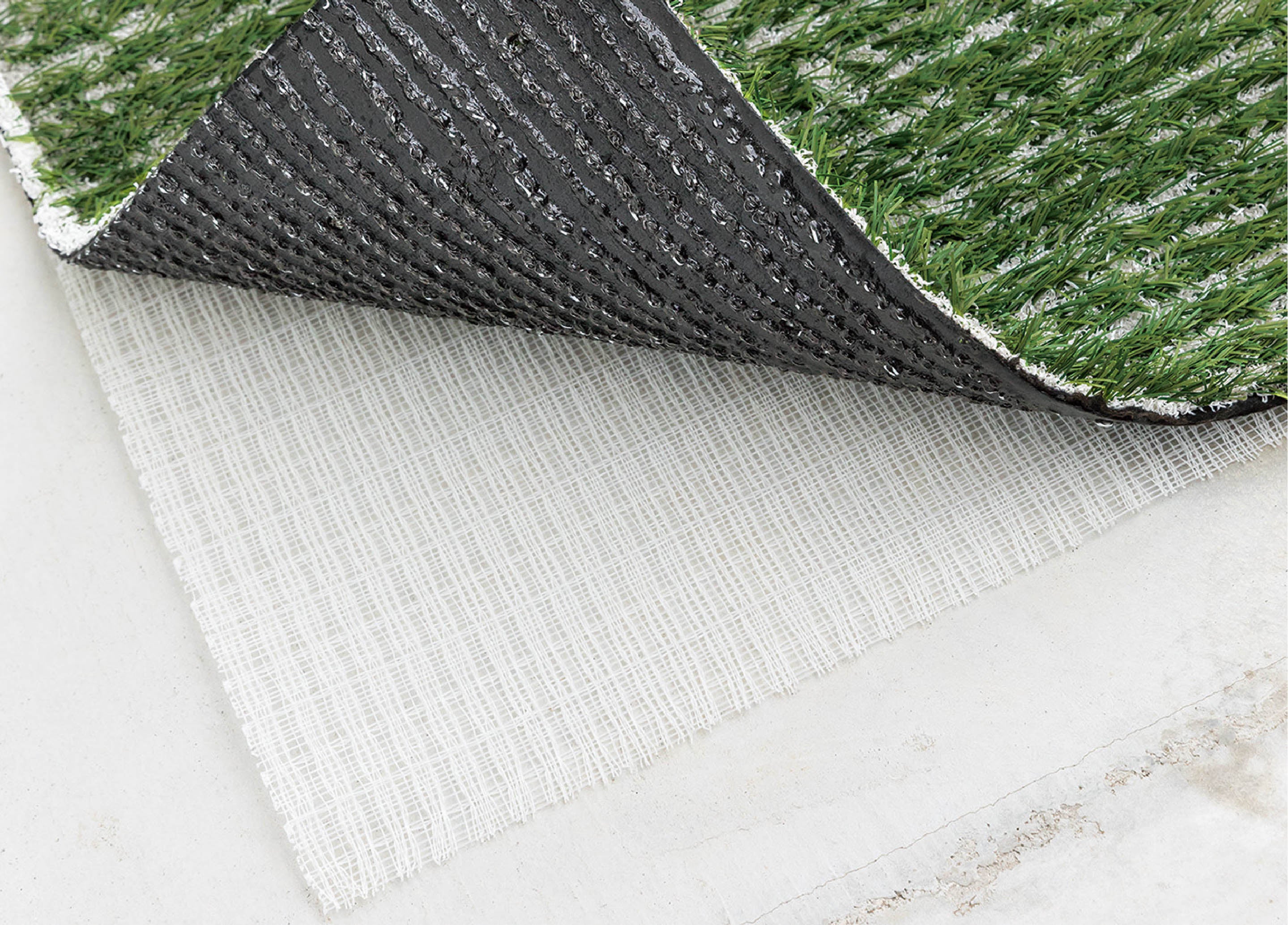 グングン除水、人工芝を敷いたまま丸洗い可