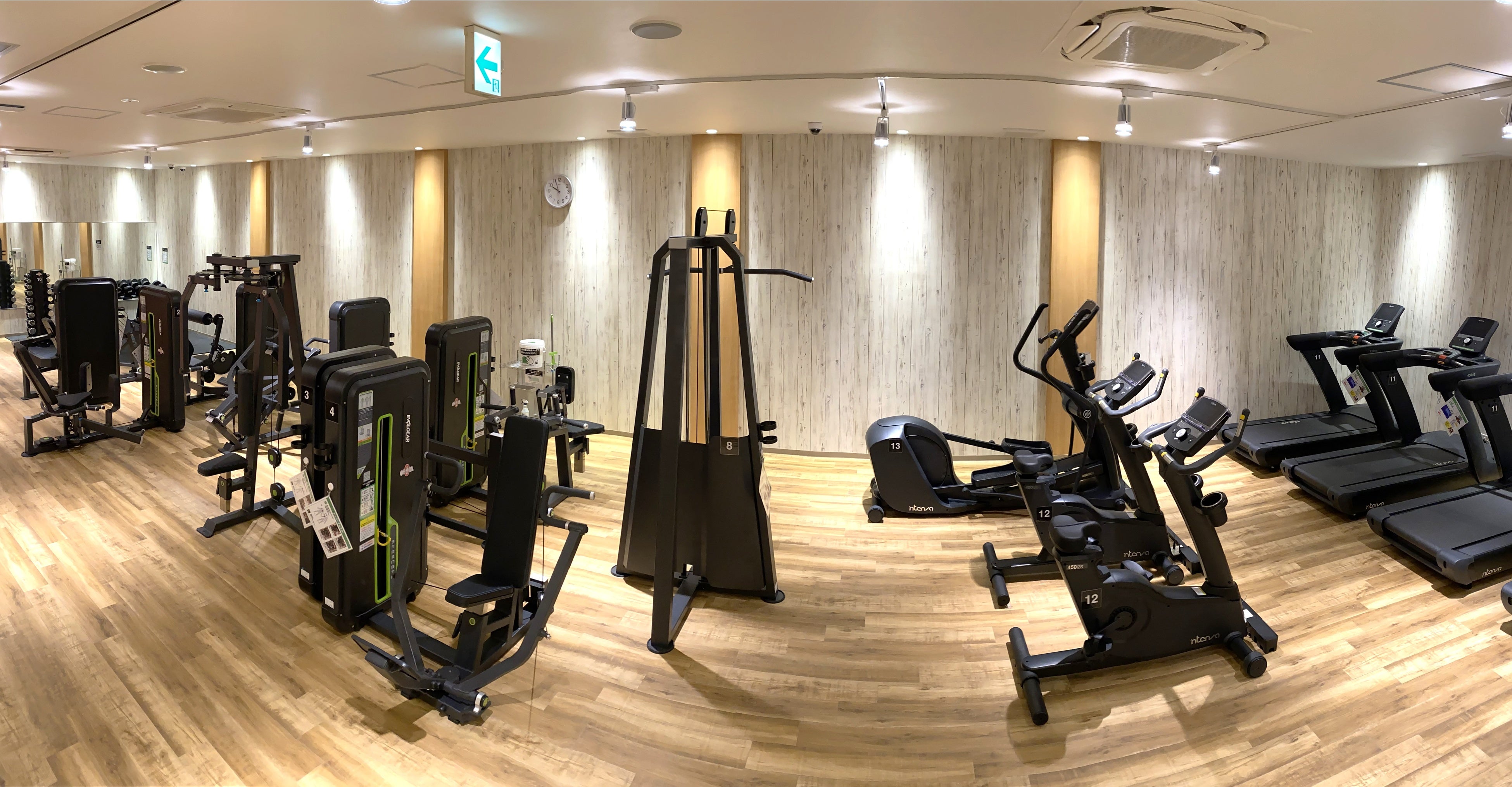 快活CLUB藤沢六会店のフィットネスジムエリア