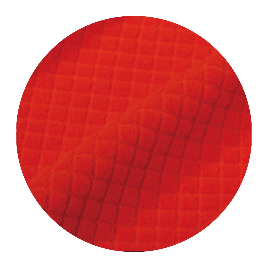 裏面のグリッド構造が保温性 と通気性を高レベルで両立