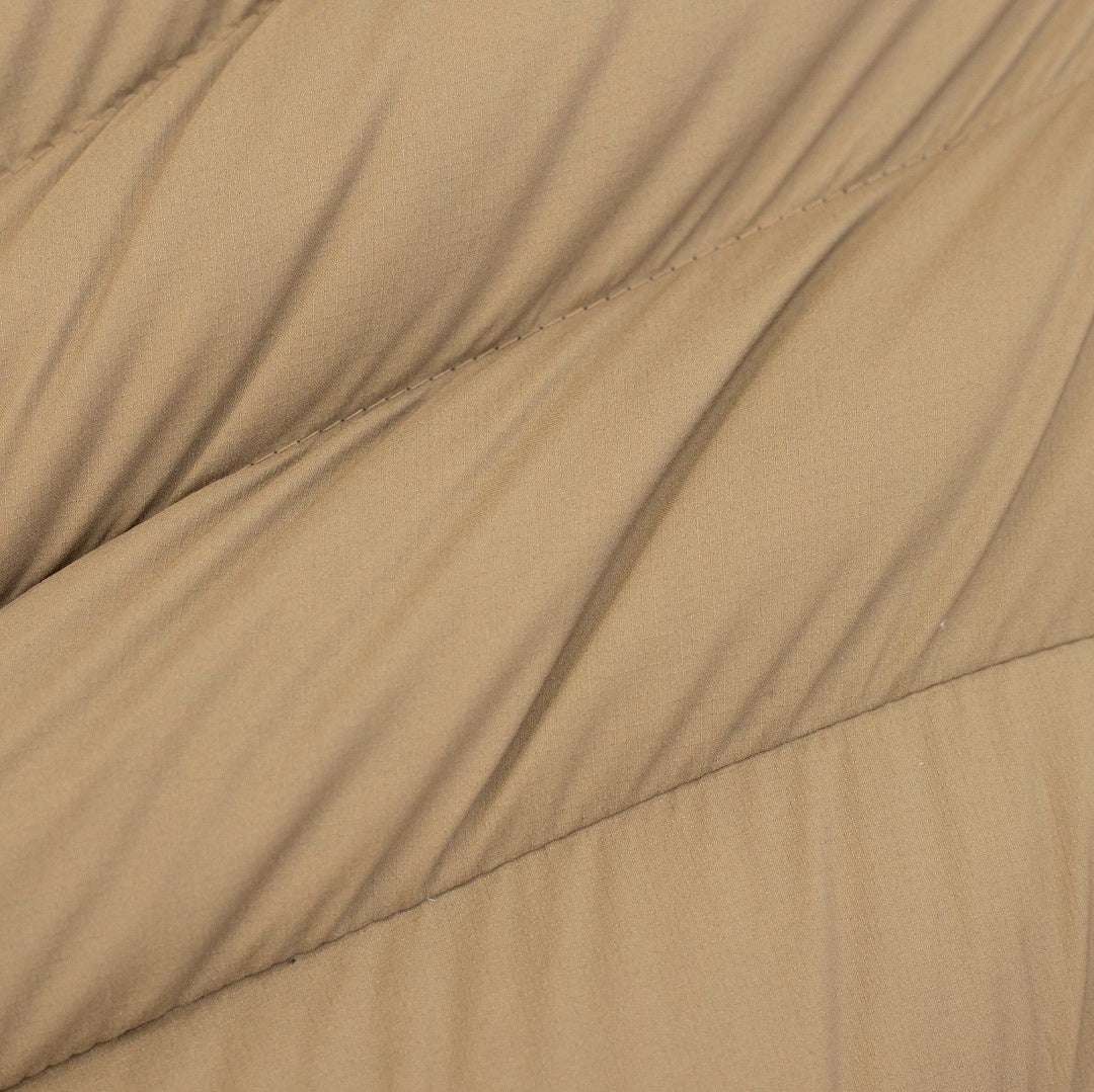 しなやかなストレッチ素材