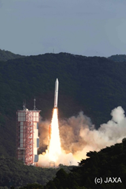イプシロンロケット5号機打ち上げ（JAXA提供）