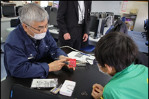 参加者のお子様も見学に来られました