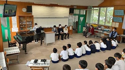 2021年度訪問先での講義の様子