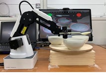 視線制御による介護ロボット(本体)