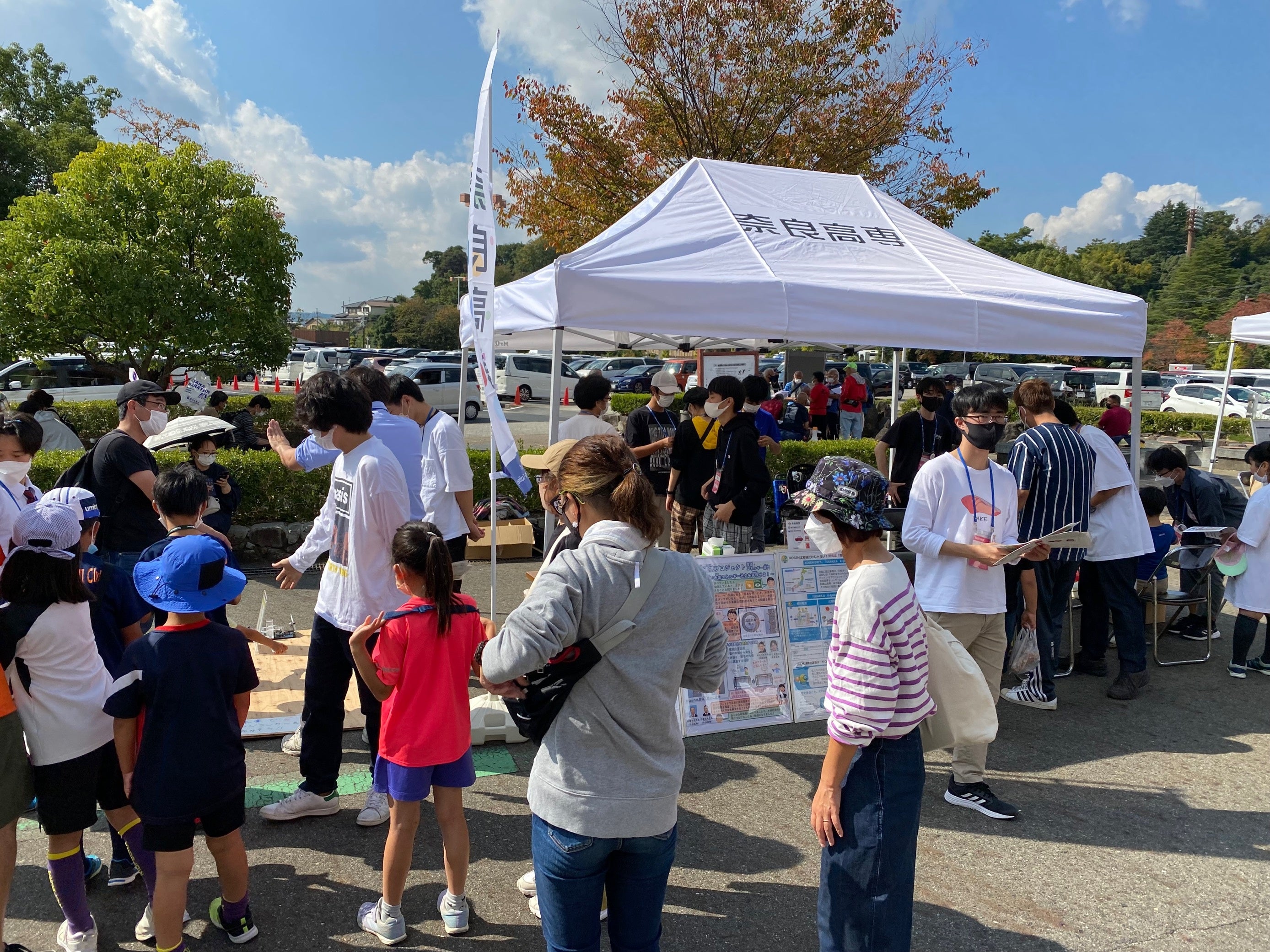 沢山の親子連れが来場される様子