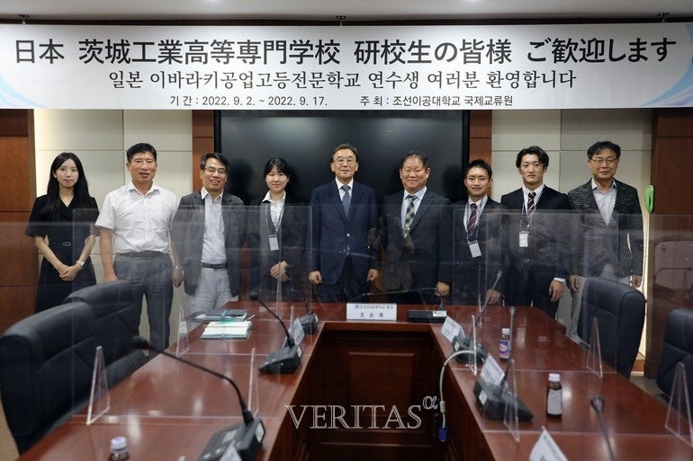 朝鮮理工大学教職員による歓迎会にて（写真提供：朝鮮理工大学）