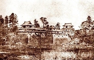 写真２：久留米城古写真(唯一残る写真)