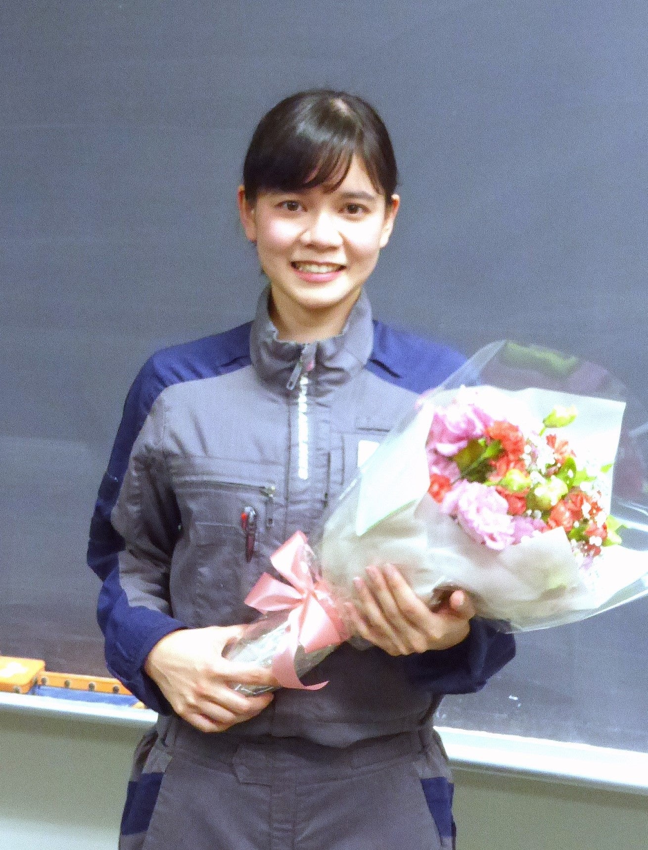 卒業生の座間味愛樹さん