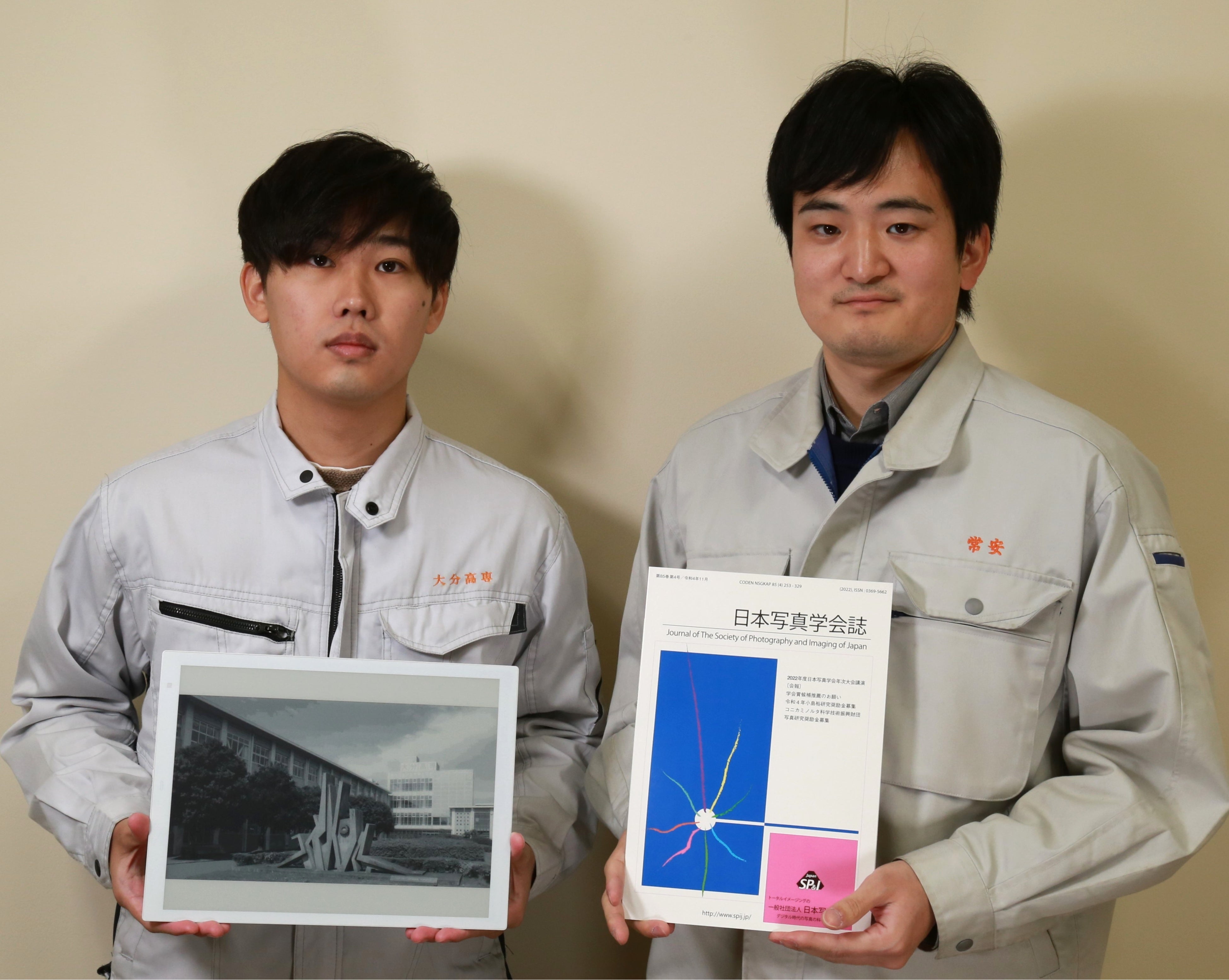 中野飛彩さんと常安助教（指導教員）