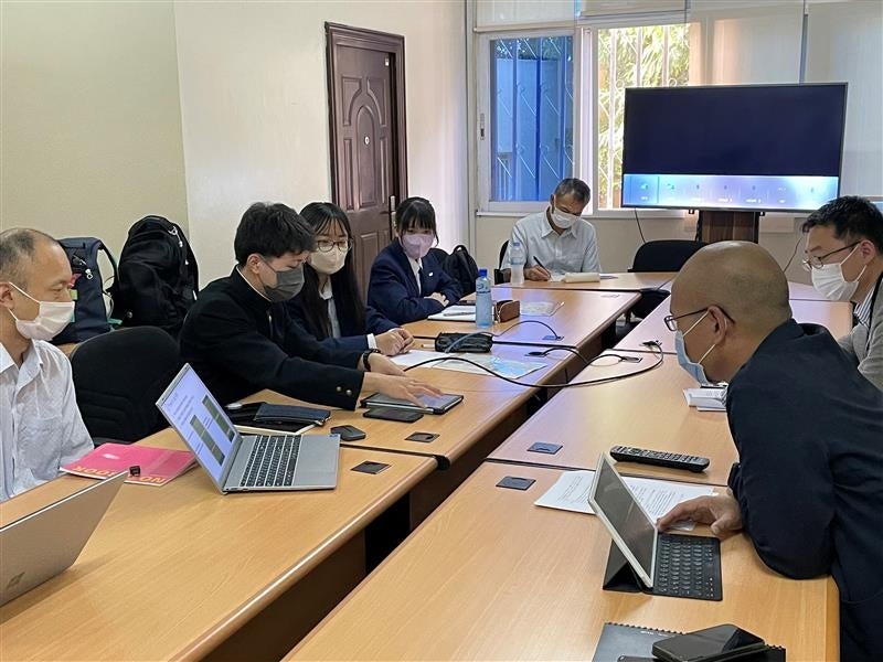 JICAルワンダ事務所での報告の様子