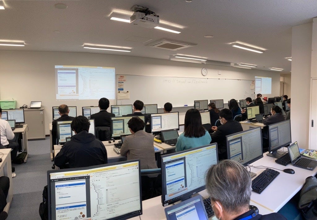 熊本県高校の教員の演習風景