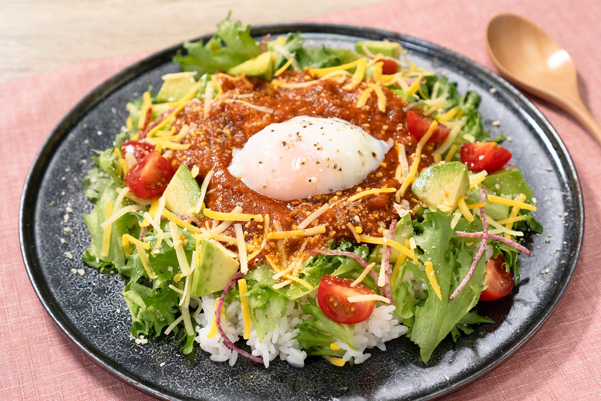 カレーと一緒に野菜が摂れるタコライスアレンジ