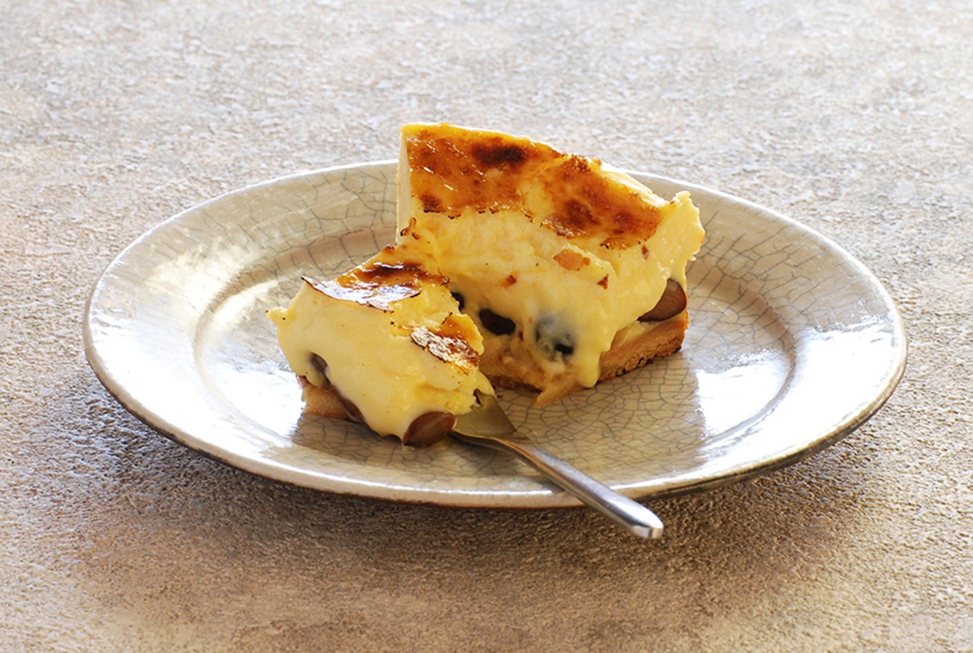 全解凍状態　冷蔵庫で3時間程解凍すると濃厚でクリームのようにとろけます。スプーンでお召し上がりください。