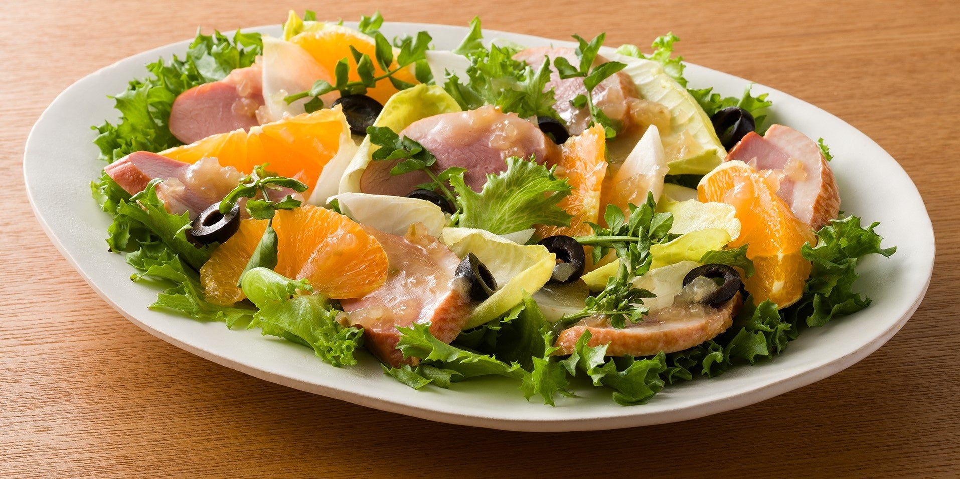 合鴨スモークのシチリア風オレンジサラダ