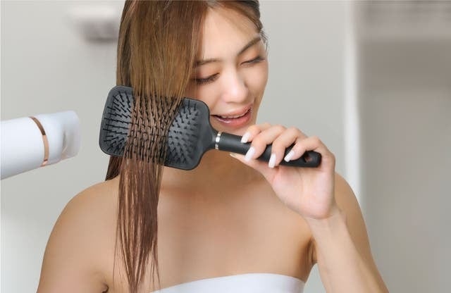 マクアケ新プロジェクト700%越達成！】濡れ髪速乾！珪藻土入り吸水素材