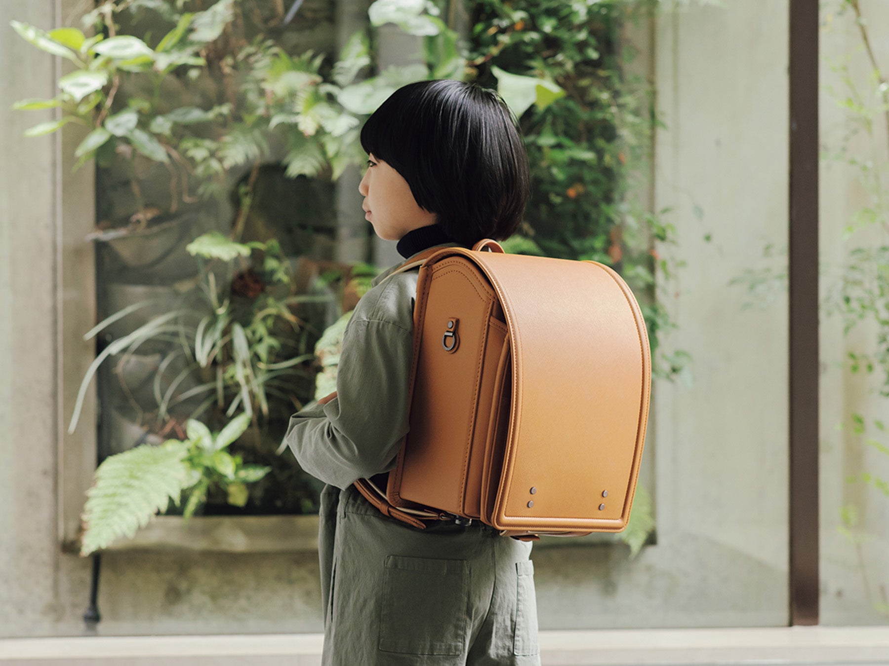 今年の新色「プリズムアンバー」