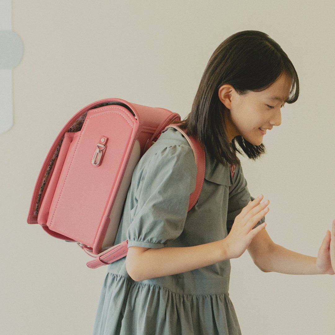 発売後1ヶ月の3位　ピンク系