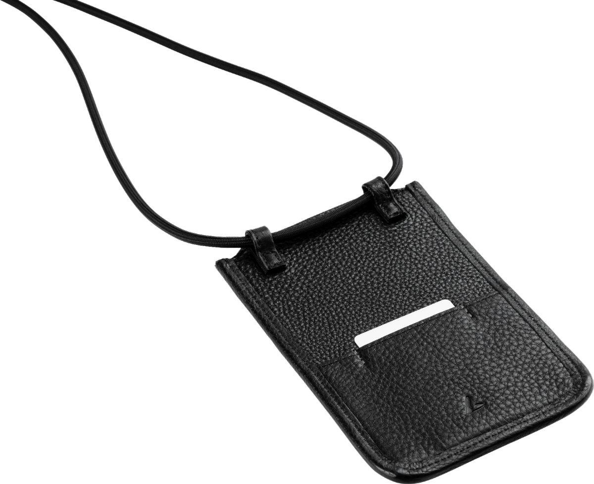 土屋鞄、本革を採用したAirPods Pro用ケースとスマホショルダー