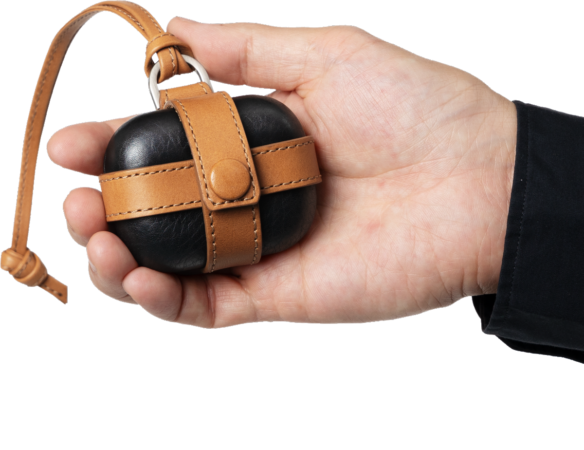 土屋鞄 TSUCHIYA KABAN AirPods Pro2 ケース ブラック 土屋鞄、本革を採用したAirPods Pro用ケースとスマホショルダー