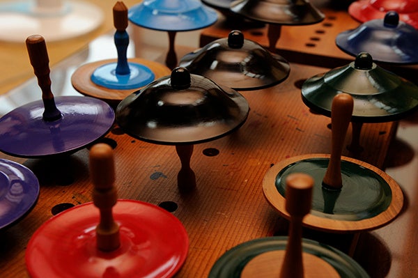 「いろ色浜独楽」絵付け体験