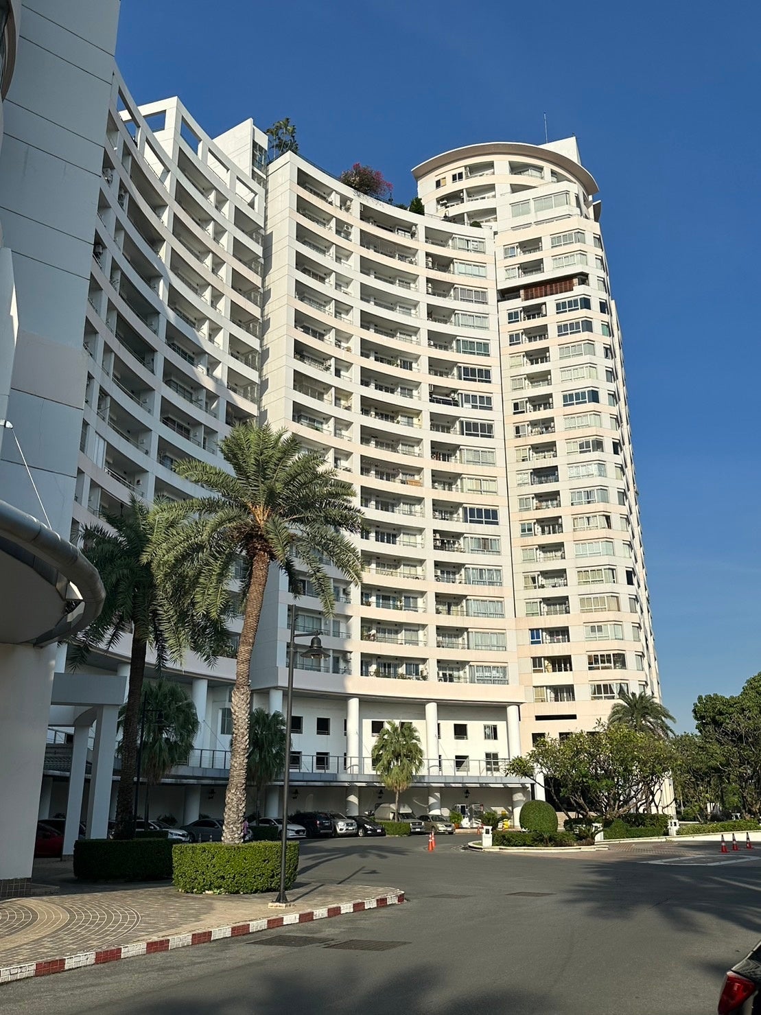 River Heaven Condominiumの外観