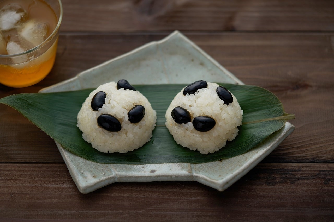大粒黒豆おこわ