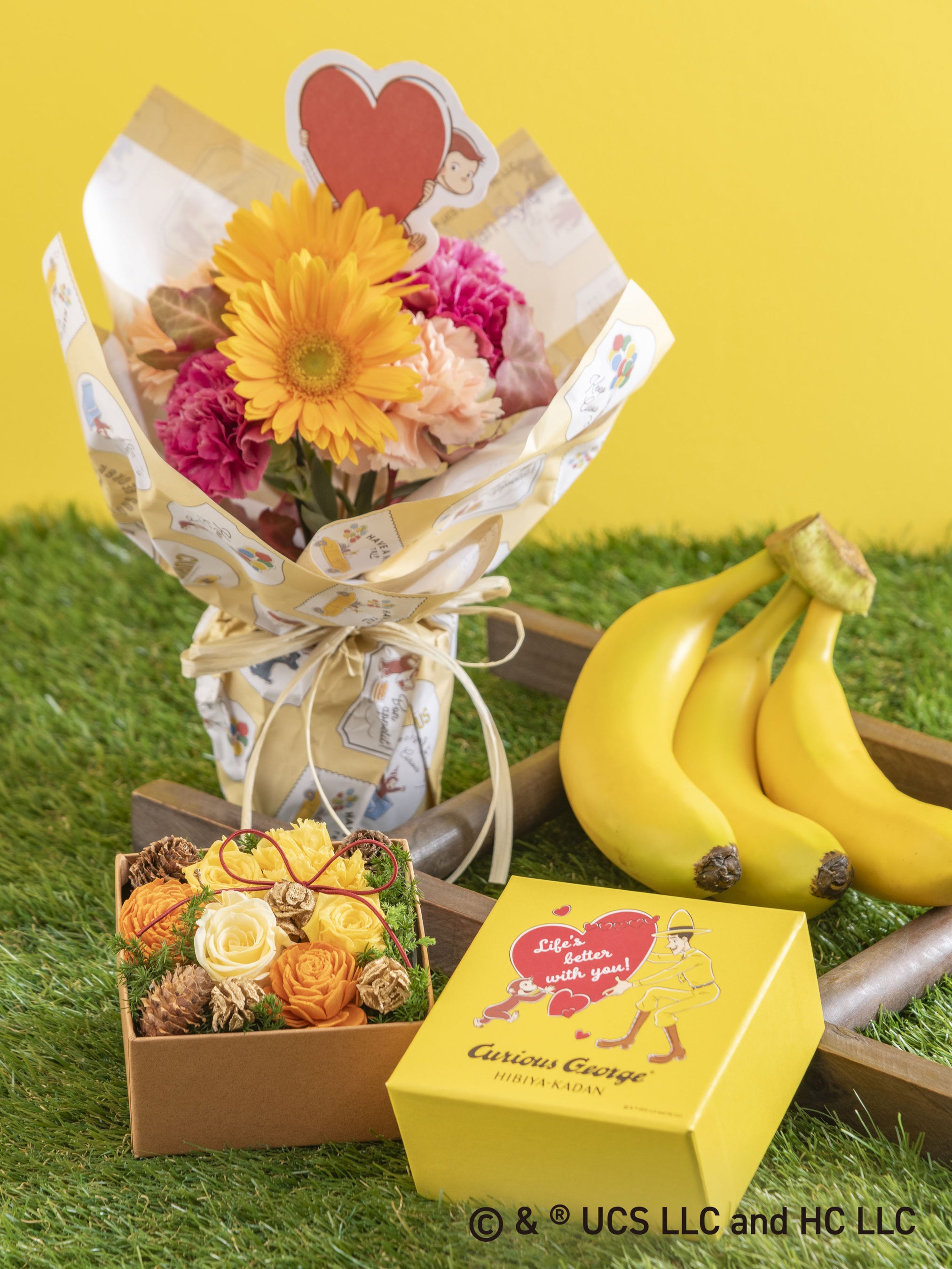 おさるのジョージ」が彩るクリスマス。愛らしいジョージが描かれた